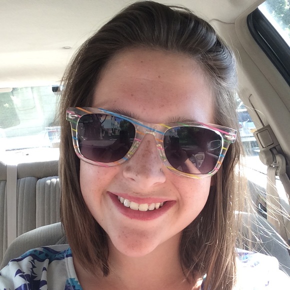 Meet your Posher, Anna - Picture 1 of 1